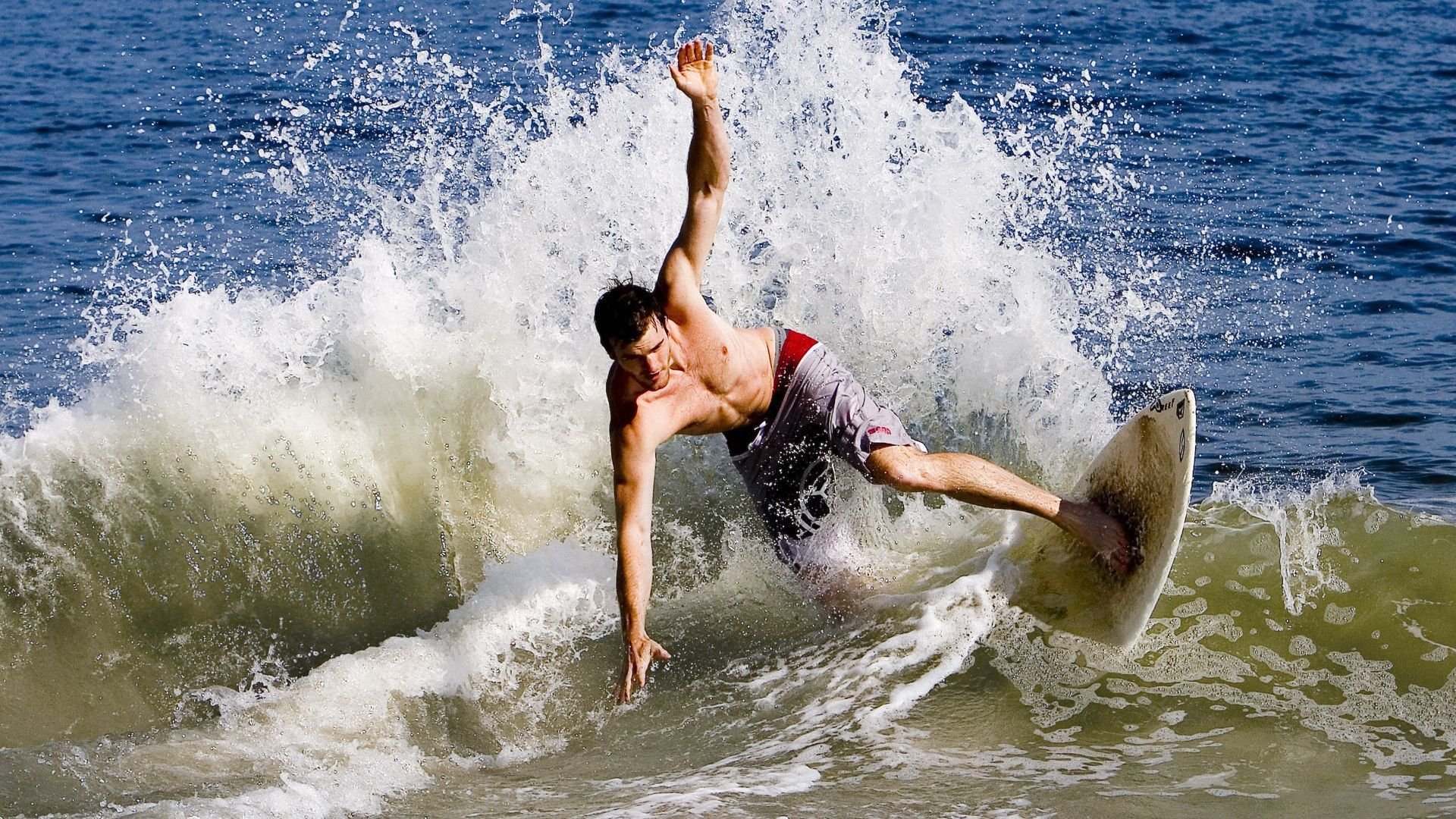 热火球员赛后谈团队化学反应改善，热火队伍球员